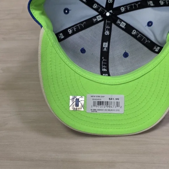 New Era NBA Men's Milwaukee Bucks 2023 City Edition 9FIFTY Snapback Hat New - Picture 7 of 8